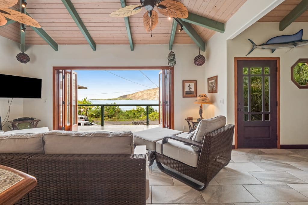 Manini Beachfront Getaway - Image 4