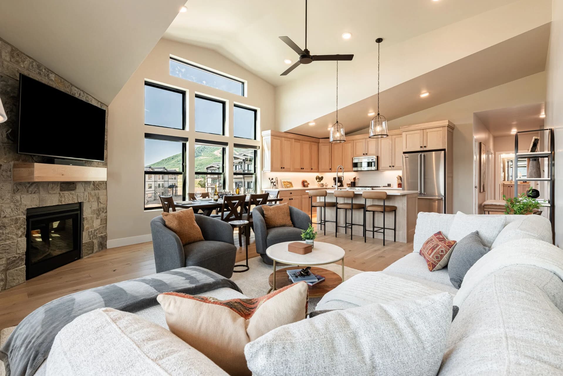 Mayflower Lakeside #22-304 - Image 1