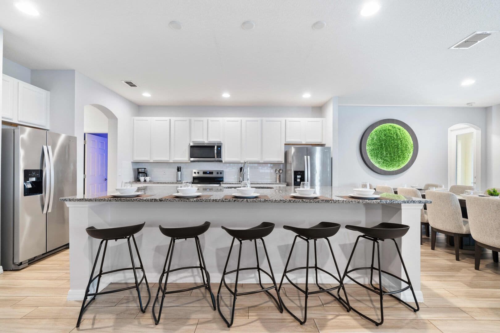 Grand View - Image 9