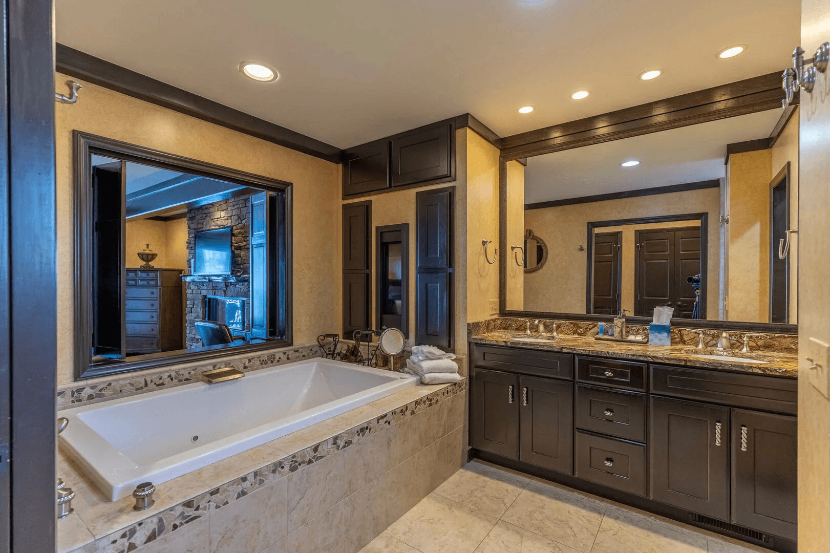 Halftime Haus - Image 28