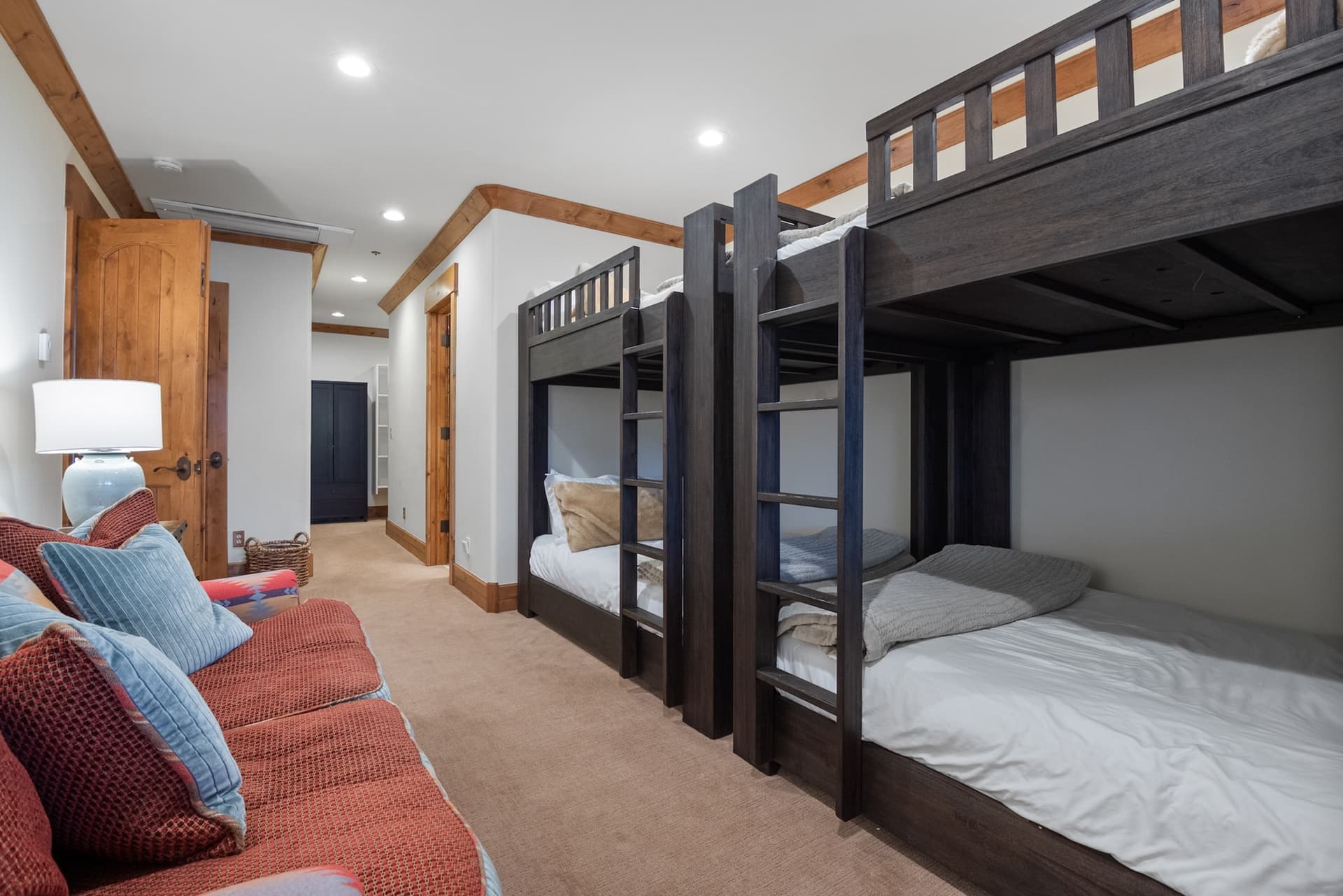 Timber Lodge at the Oaks - Image 20