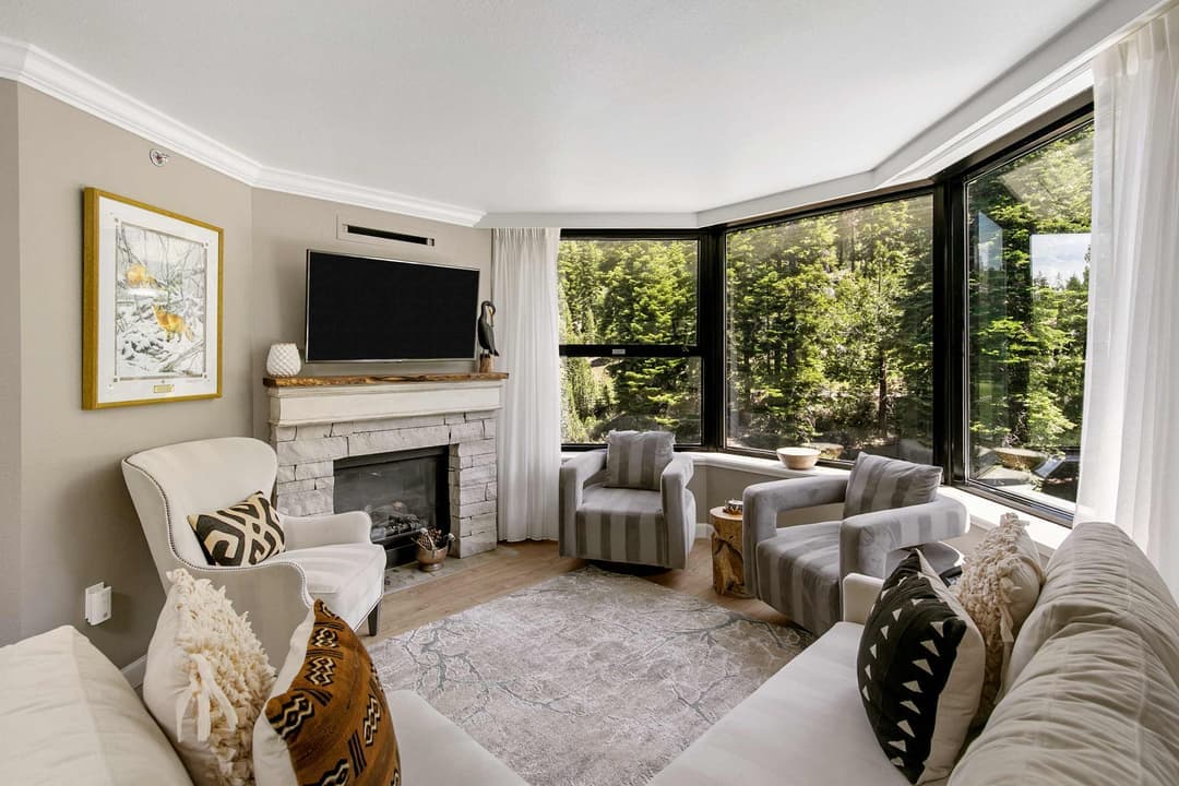 Everline Condo #400 - Image 8