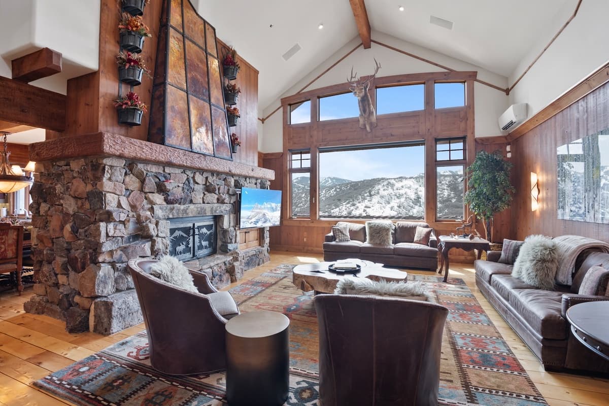 Timber Lodge at the Oaks - Image 7