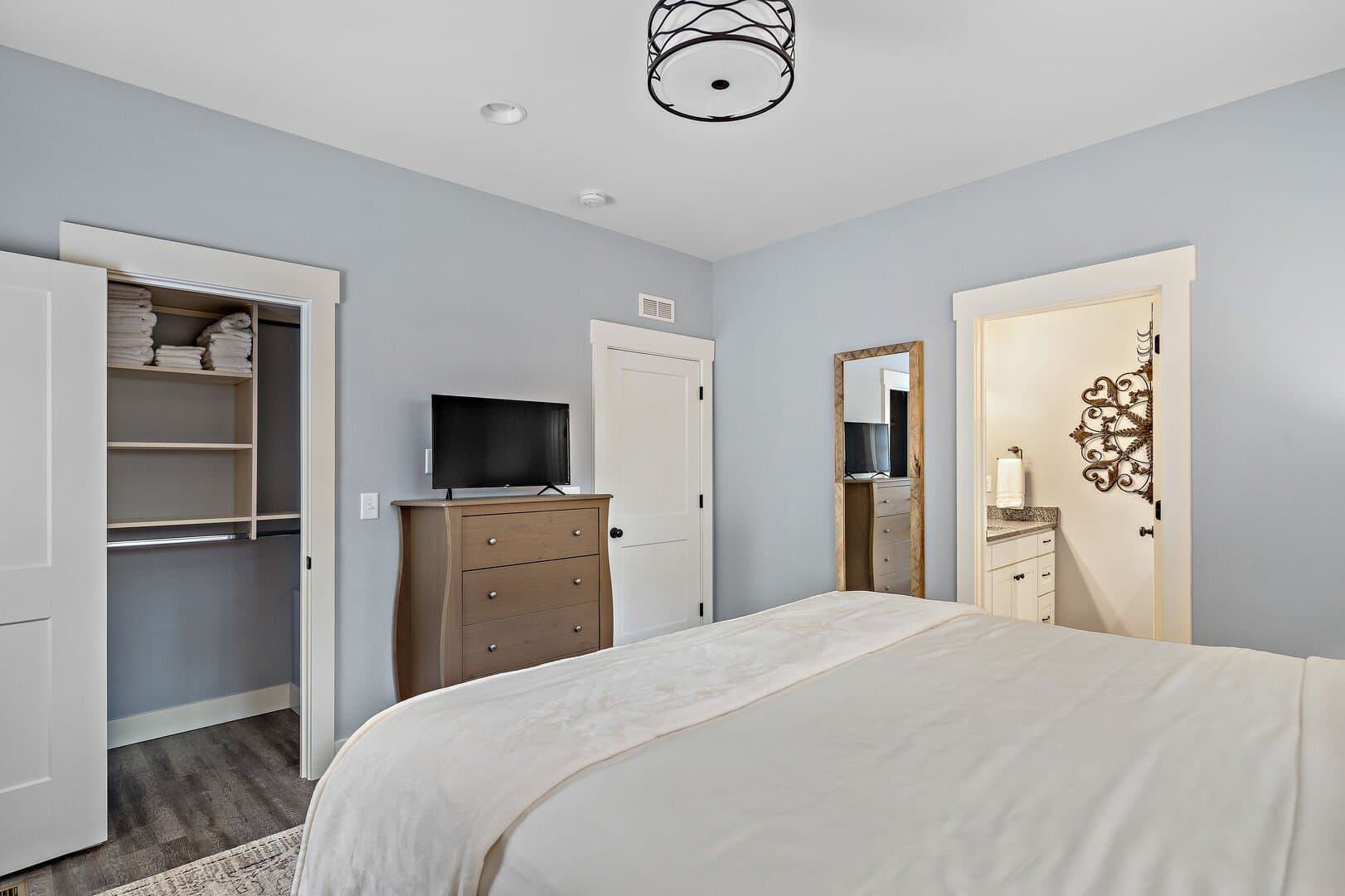 Asheville Getaway - Image 15