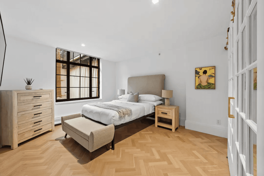 Clinton Home - Image 3