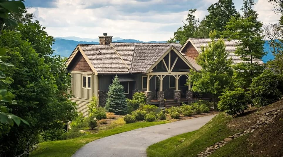 Blue Hole Lodge - Image 2