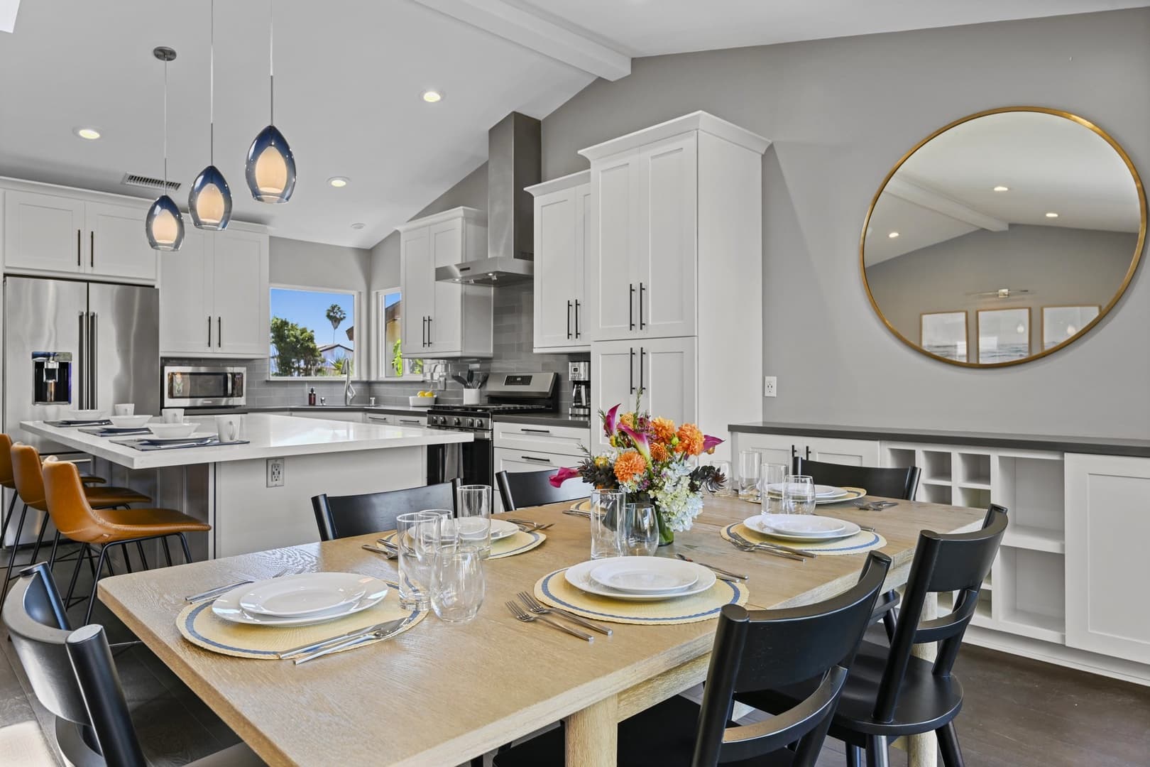 Pacific Beach Retreat - Image 9