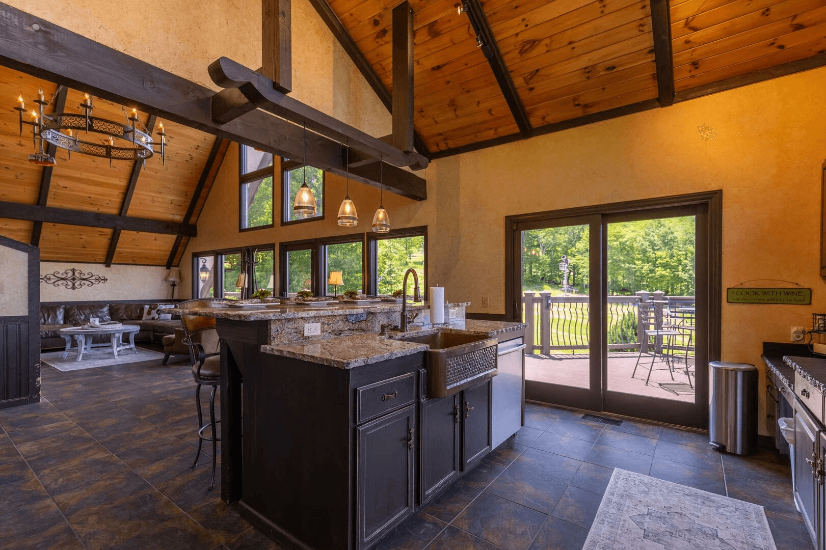 Halftime Haus - Image 6