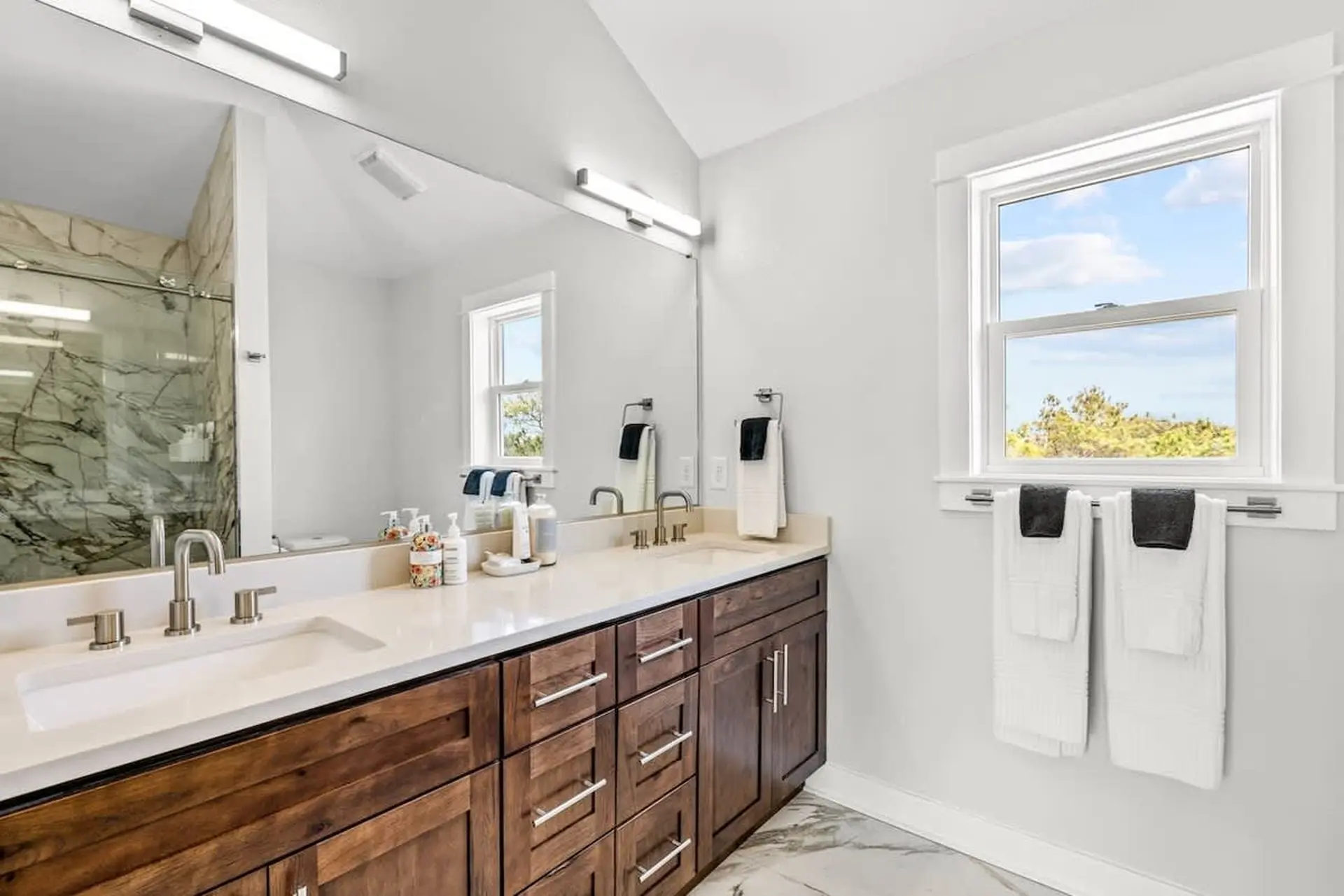 Ocean's Grove - Image 17