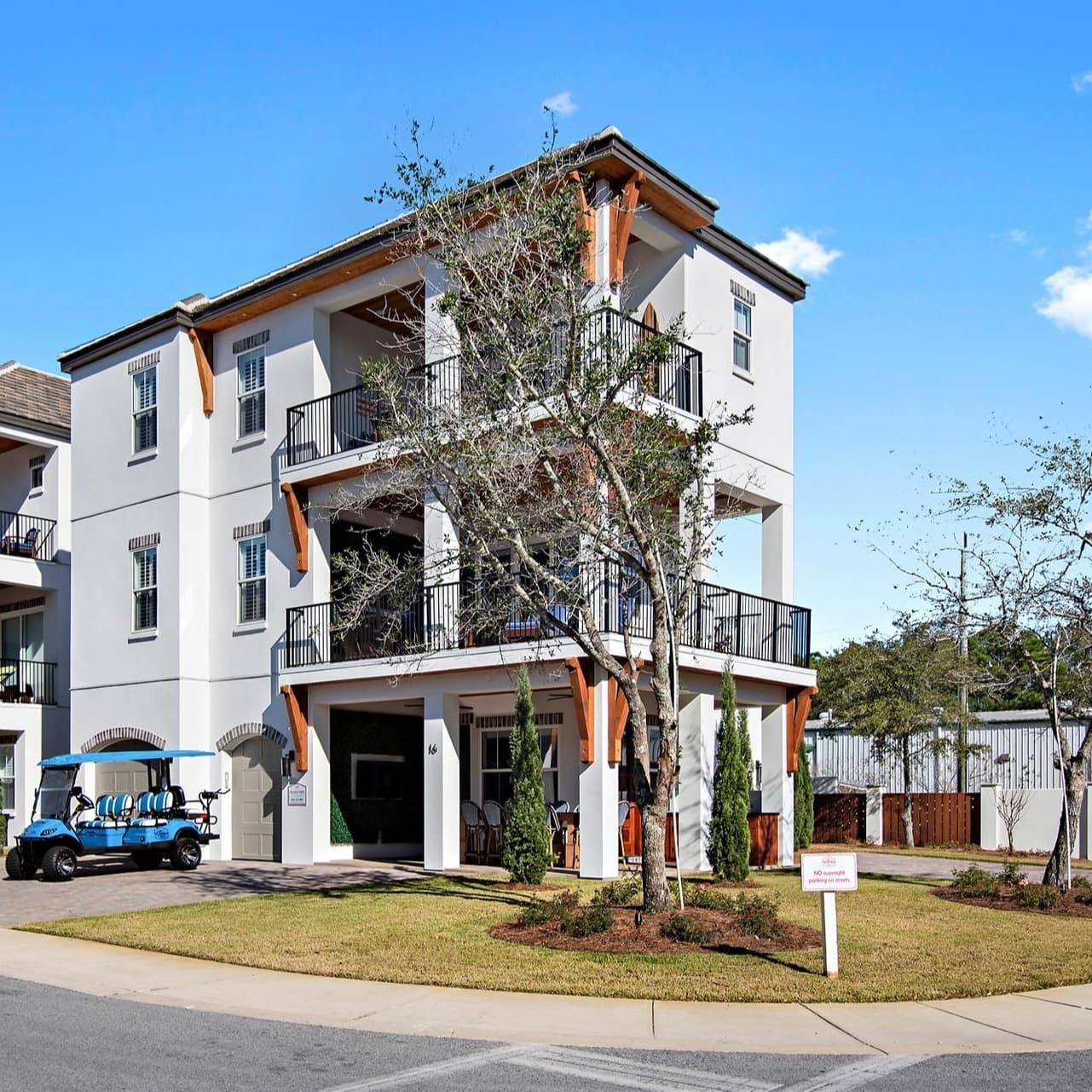 Front Porch Manor - Image 1