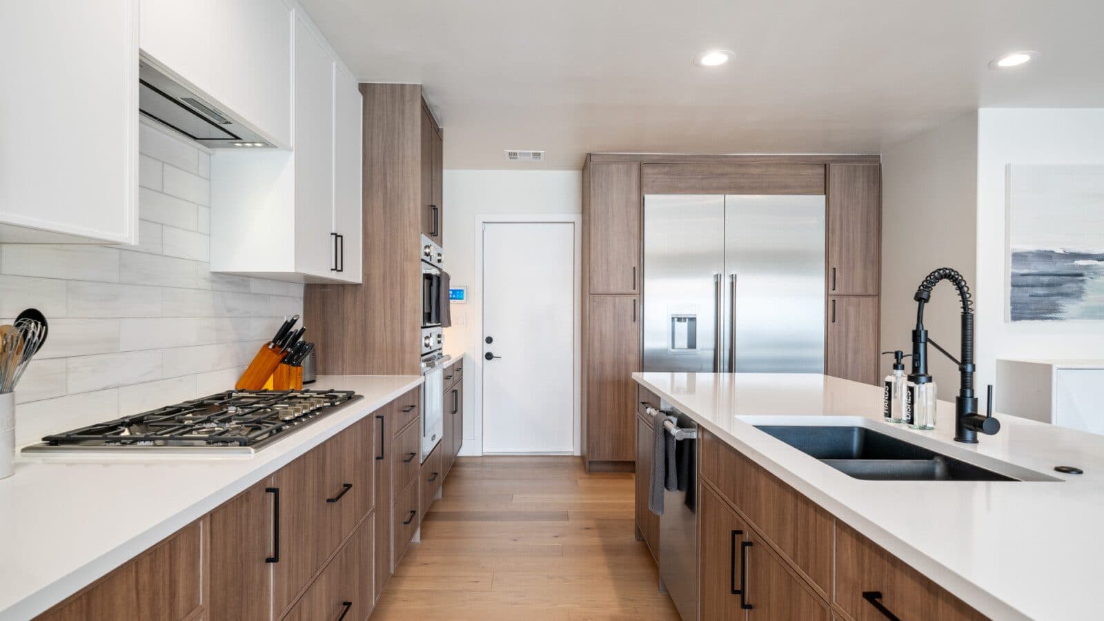 Spontaneous Desert Retreat - Image 13