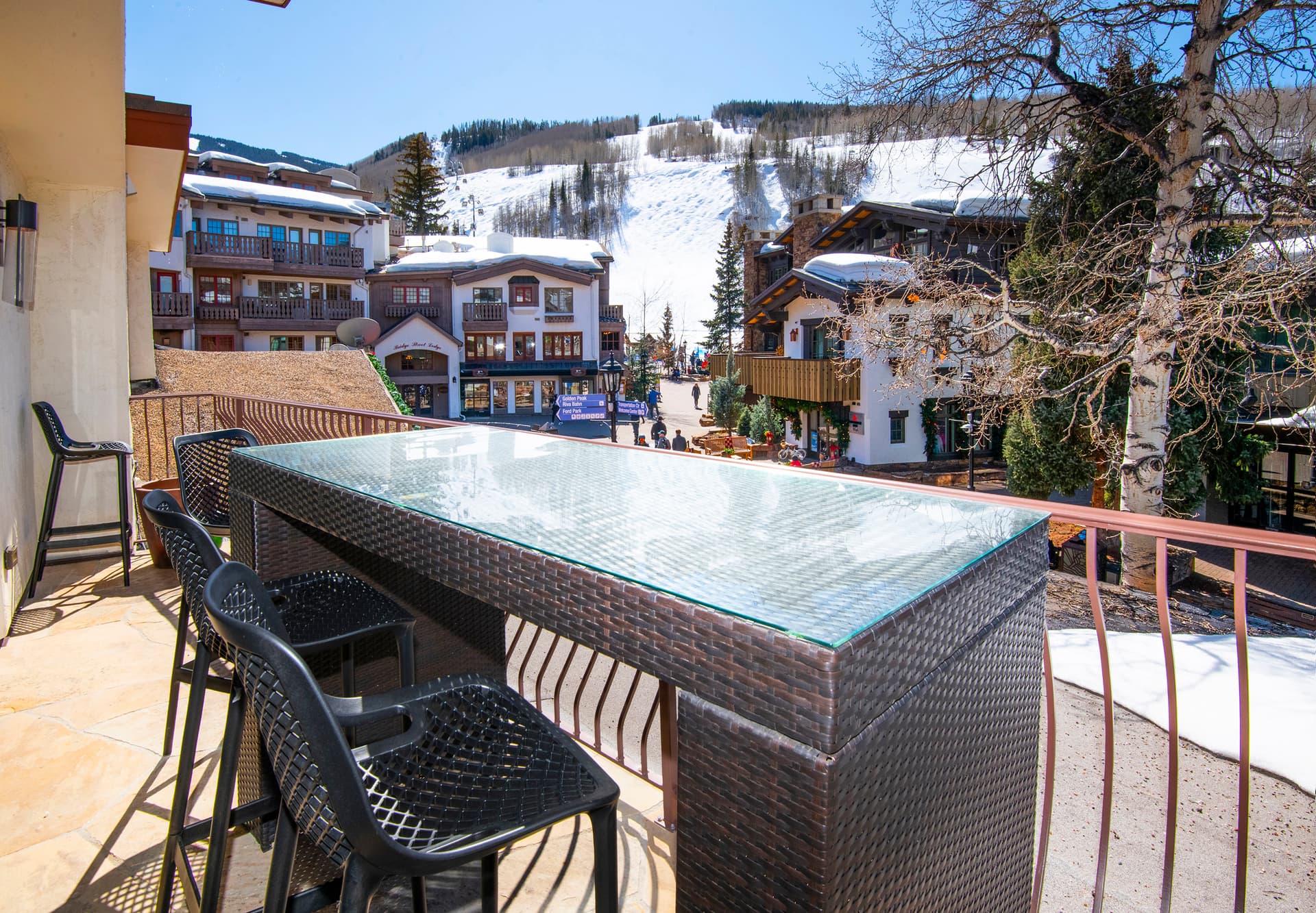 Red Lion Penthouse - Image 11