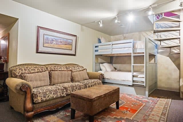 Stonebridge Condo - Image 29