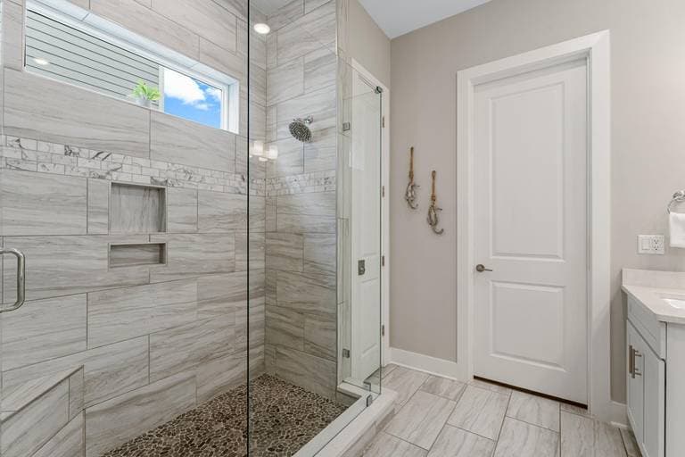 Waterfront House - Image 21