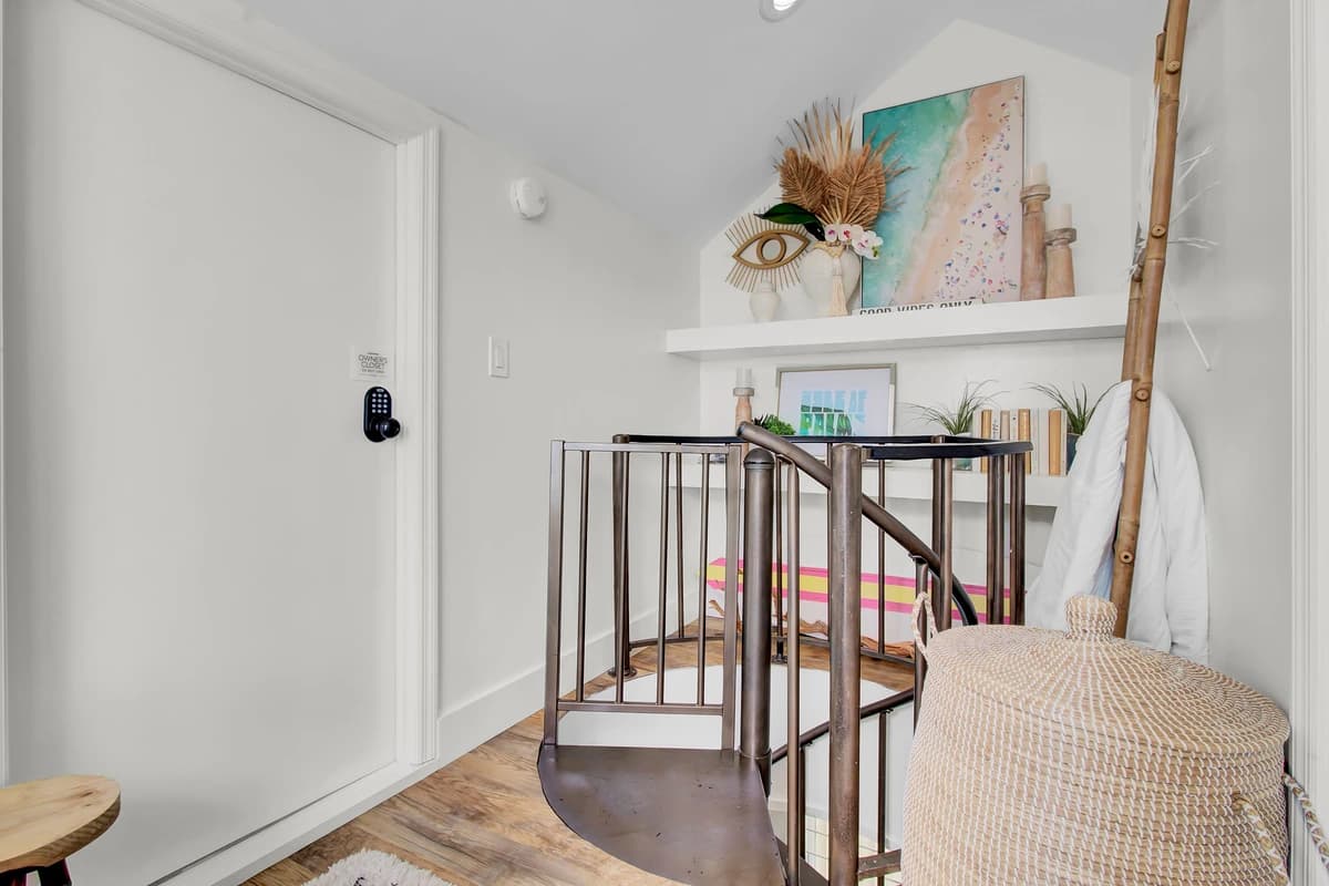 Port O Call #303D - Image 19