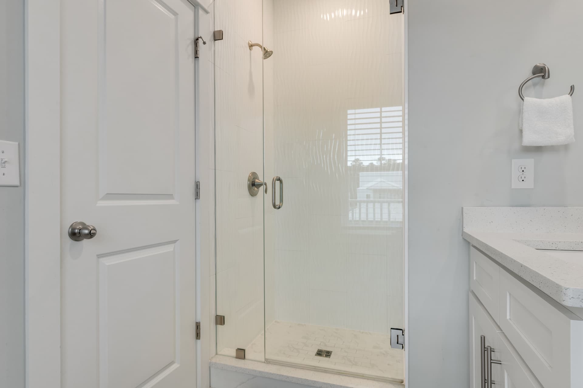 Porches N' Paradise House - Image 23