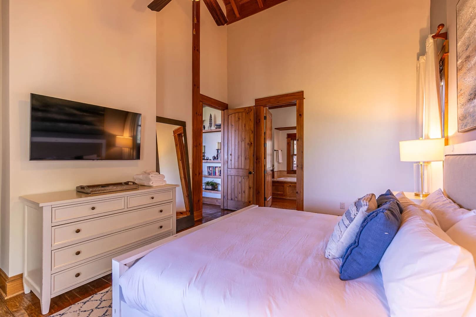 Blue Hole Lodge - Image 23