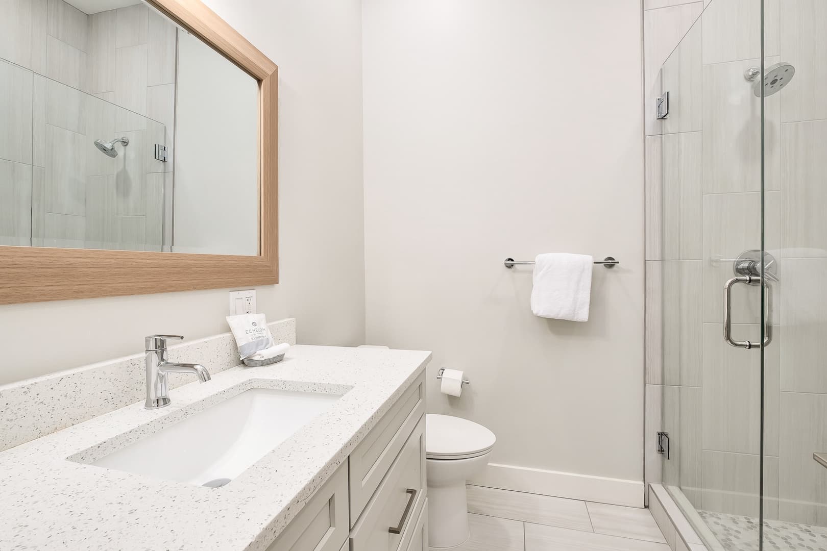 Latitudes - Image 29