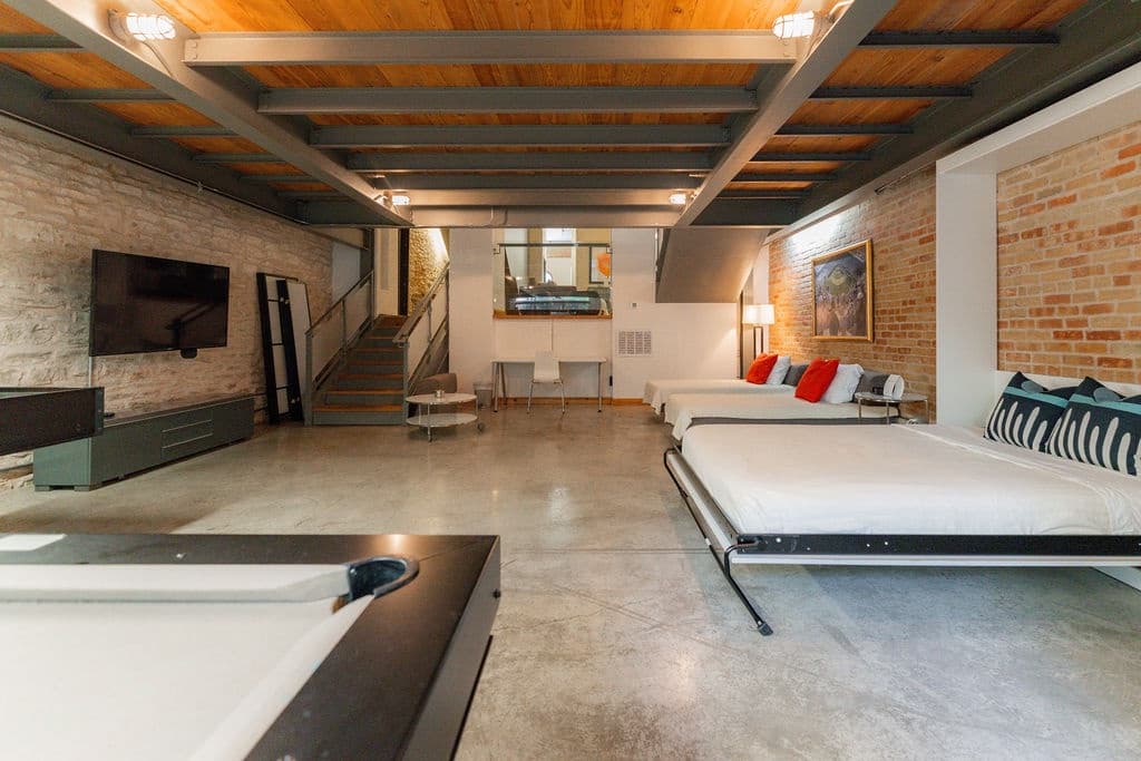 Loft On Congress Home - Image 34