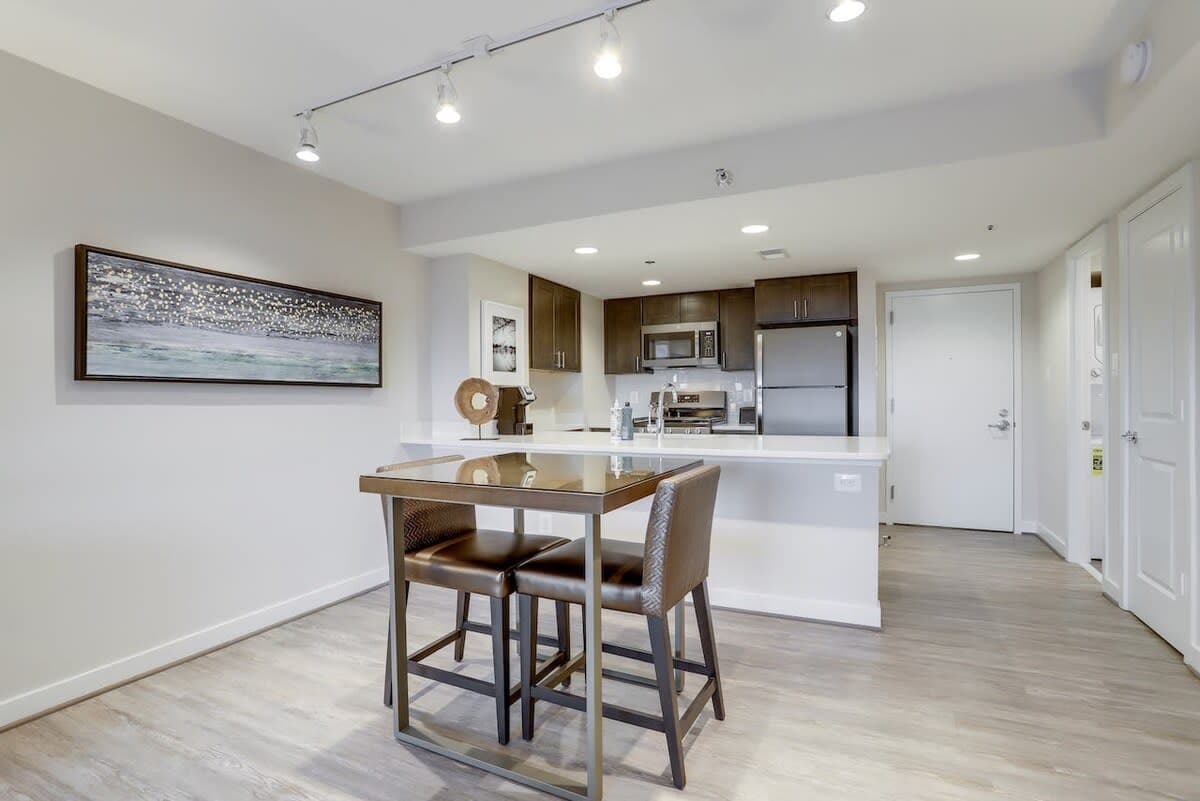 Arlington Residence - Image 5