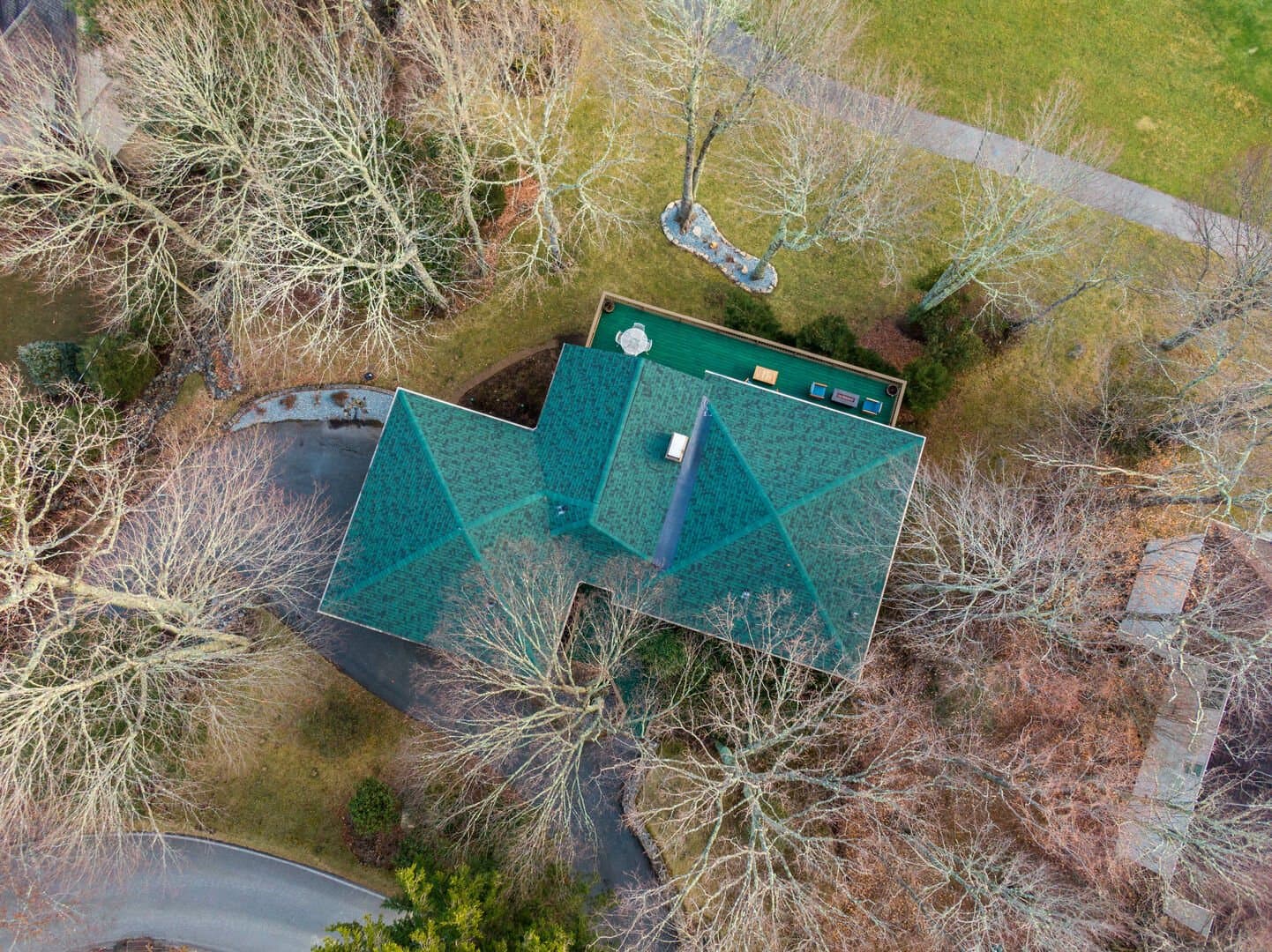 Emerald Escape - Image 47