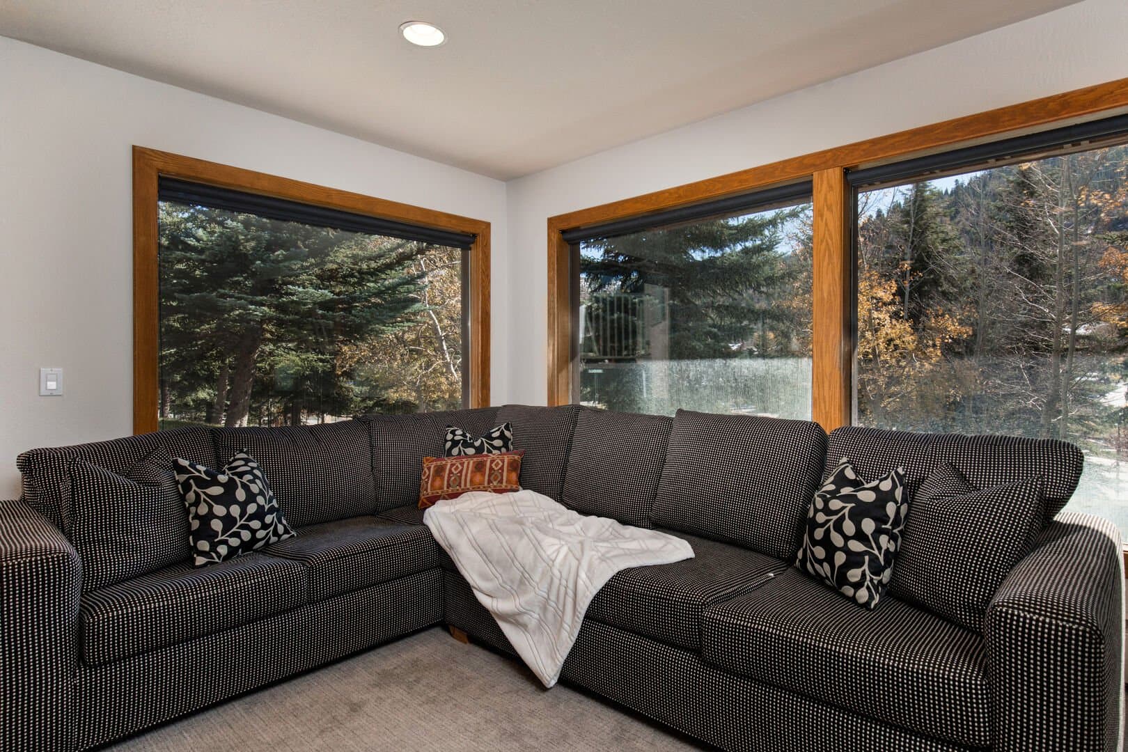 Abode at the Crux - Image 28