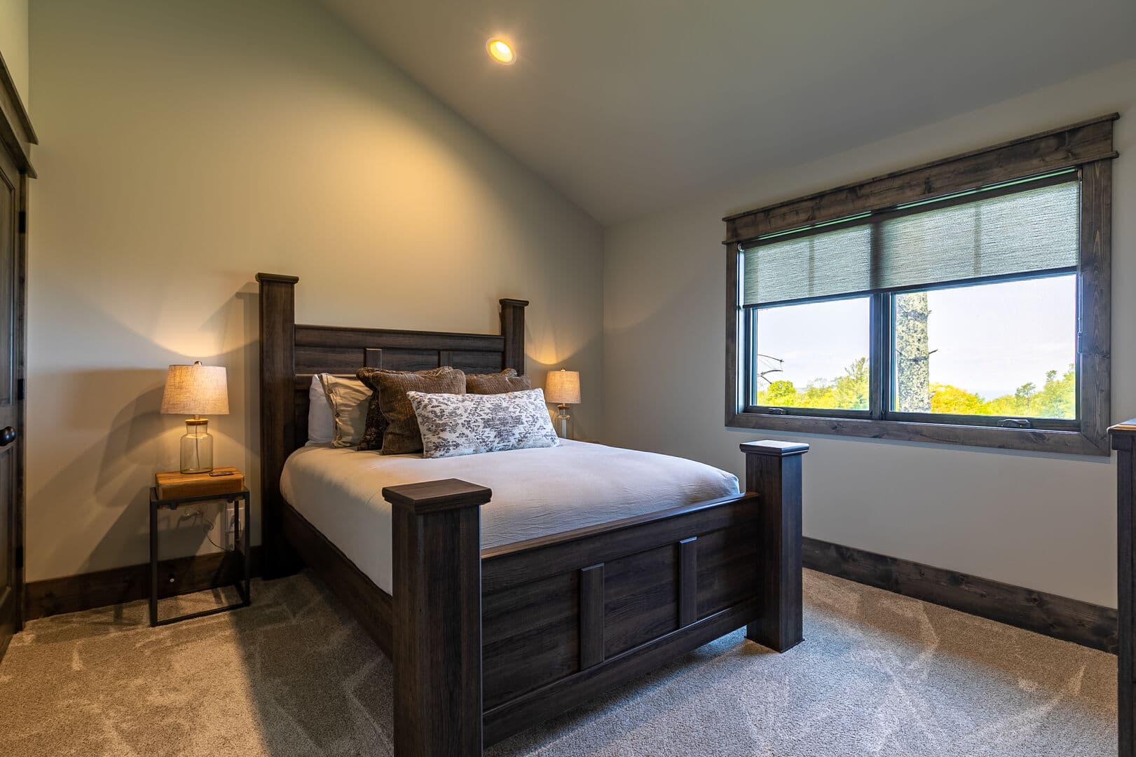 Just Bluffin' at Eagles Nest - Image 23