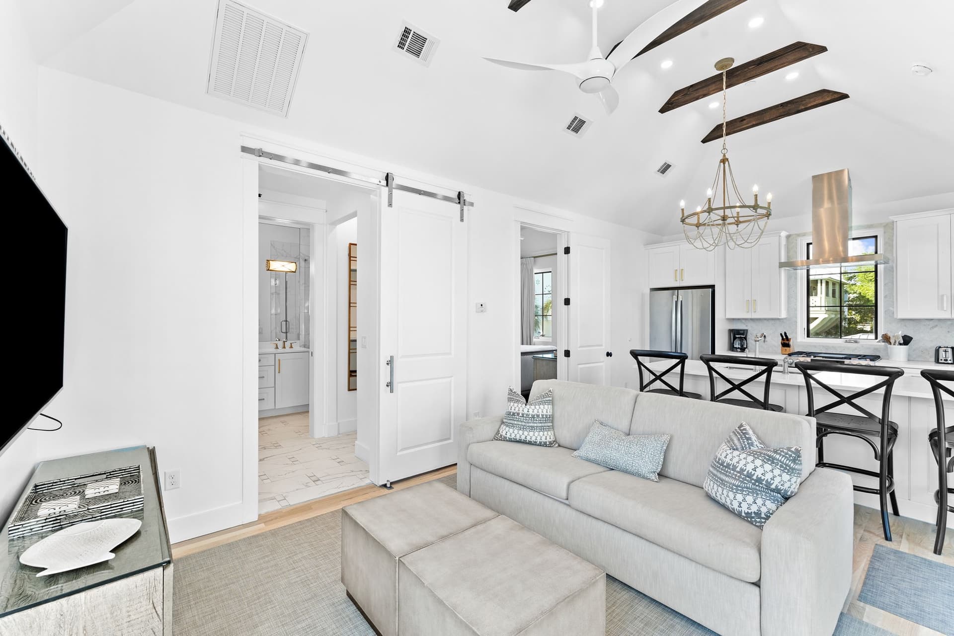 Abba Cottage & Carriage House - Image 55