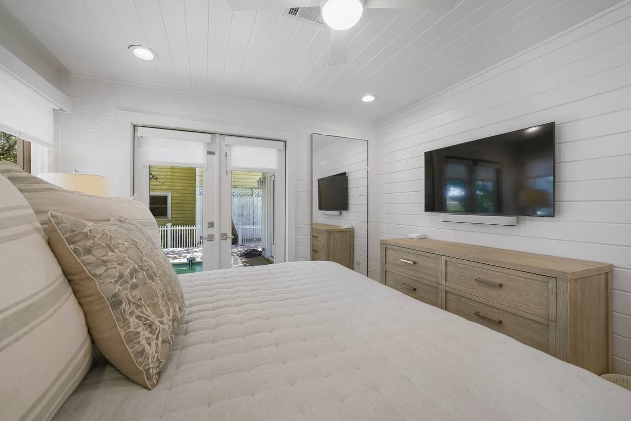 Knotty by Nature and Feeling Tipsea - Image 17