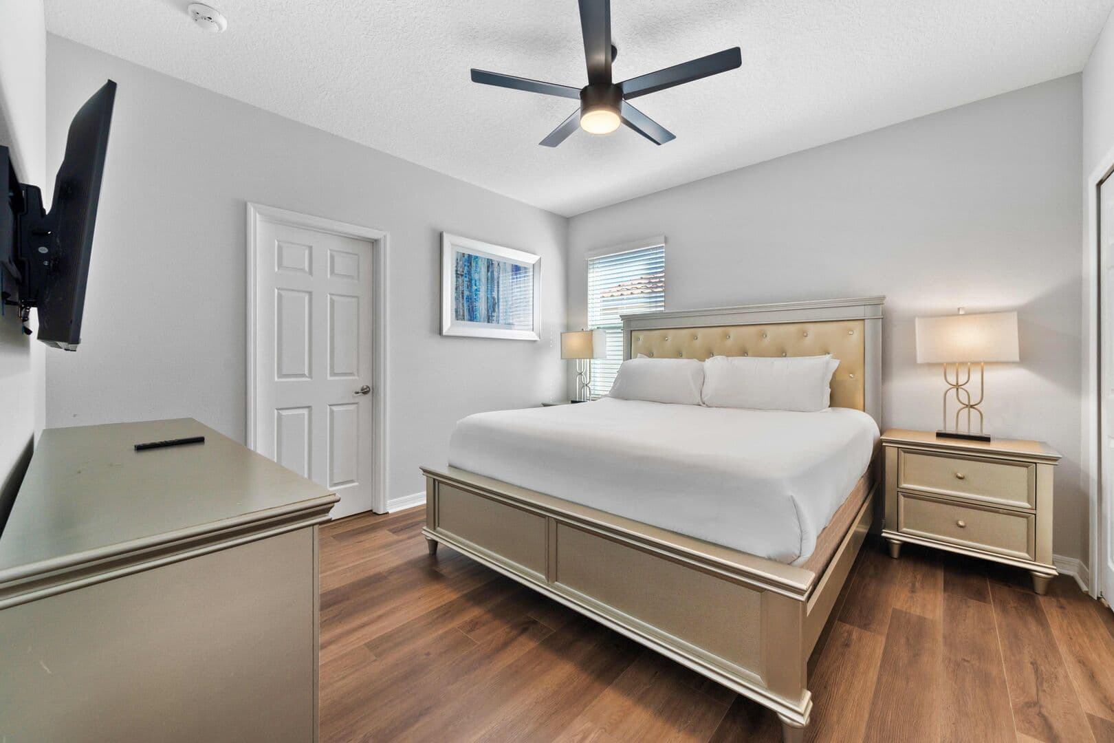 Grand View - Image 18