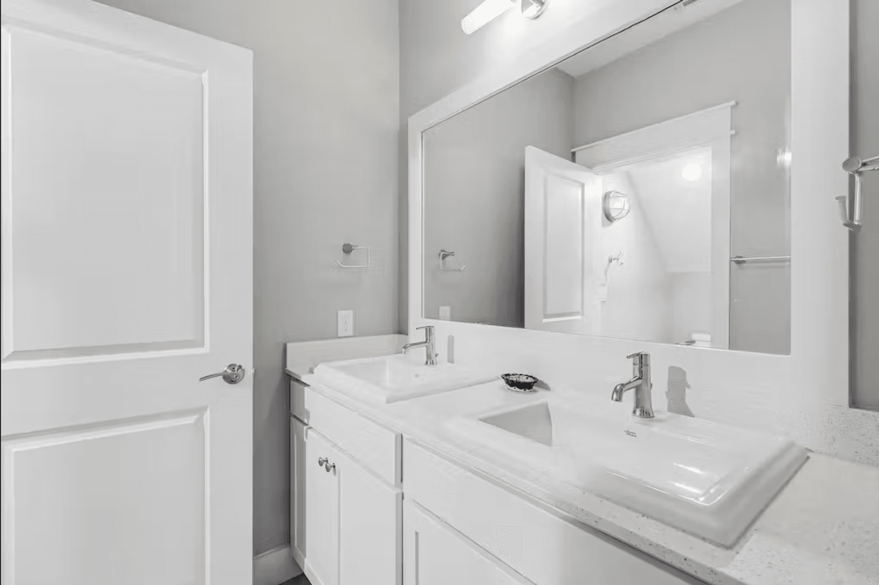 Sunset and Bay Home - Image 32