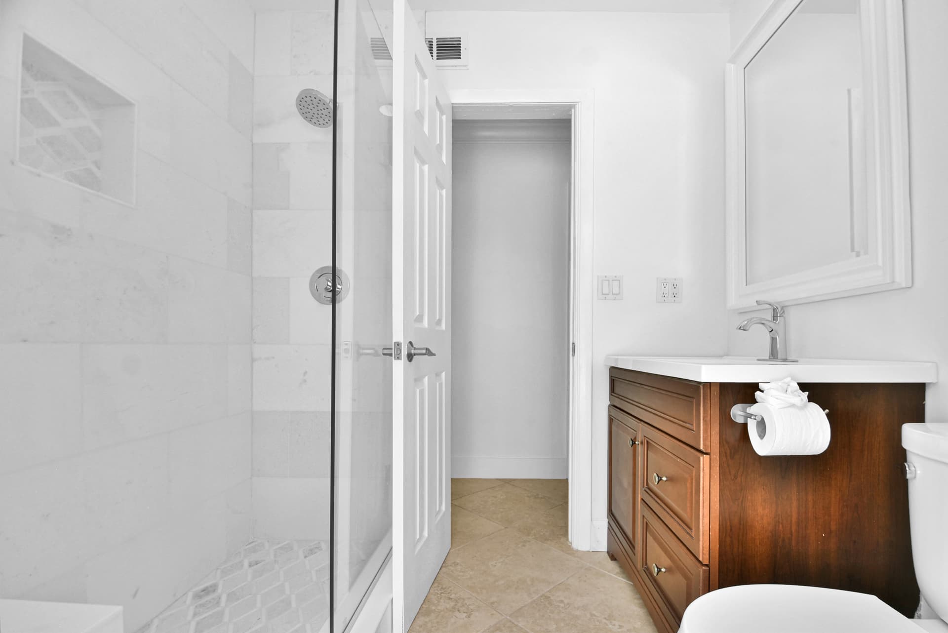 Fifth Street Home - Image 35