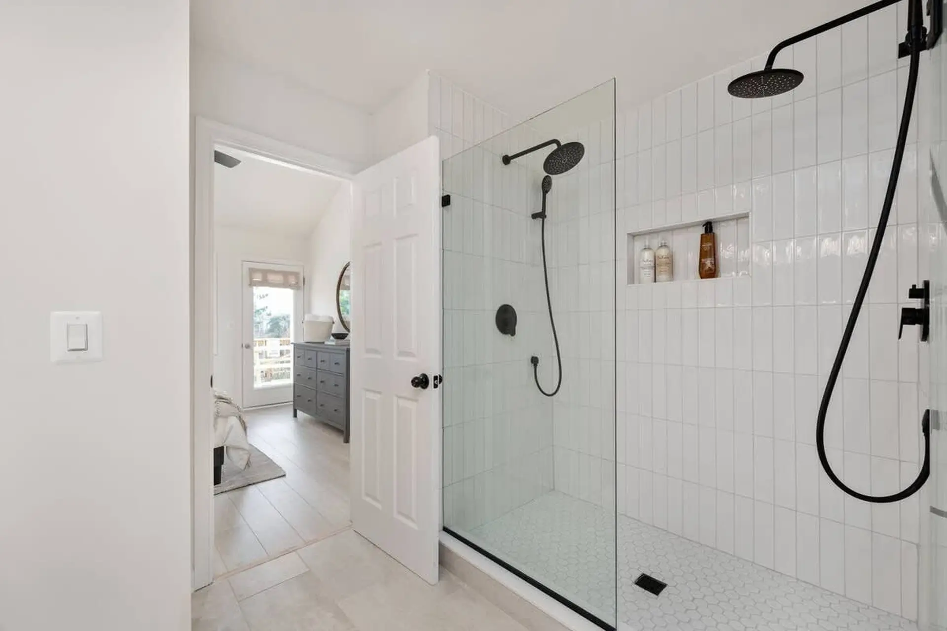 Yellow Lotus - Image 22