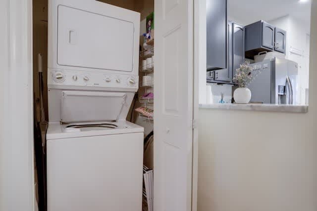 Capitol Comfort - Image 50