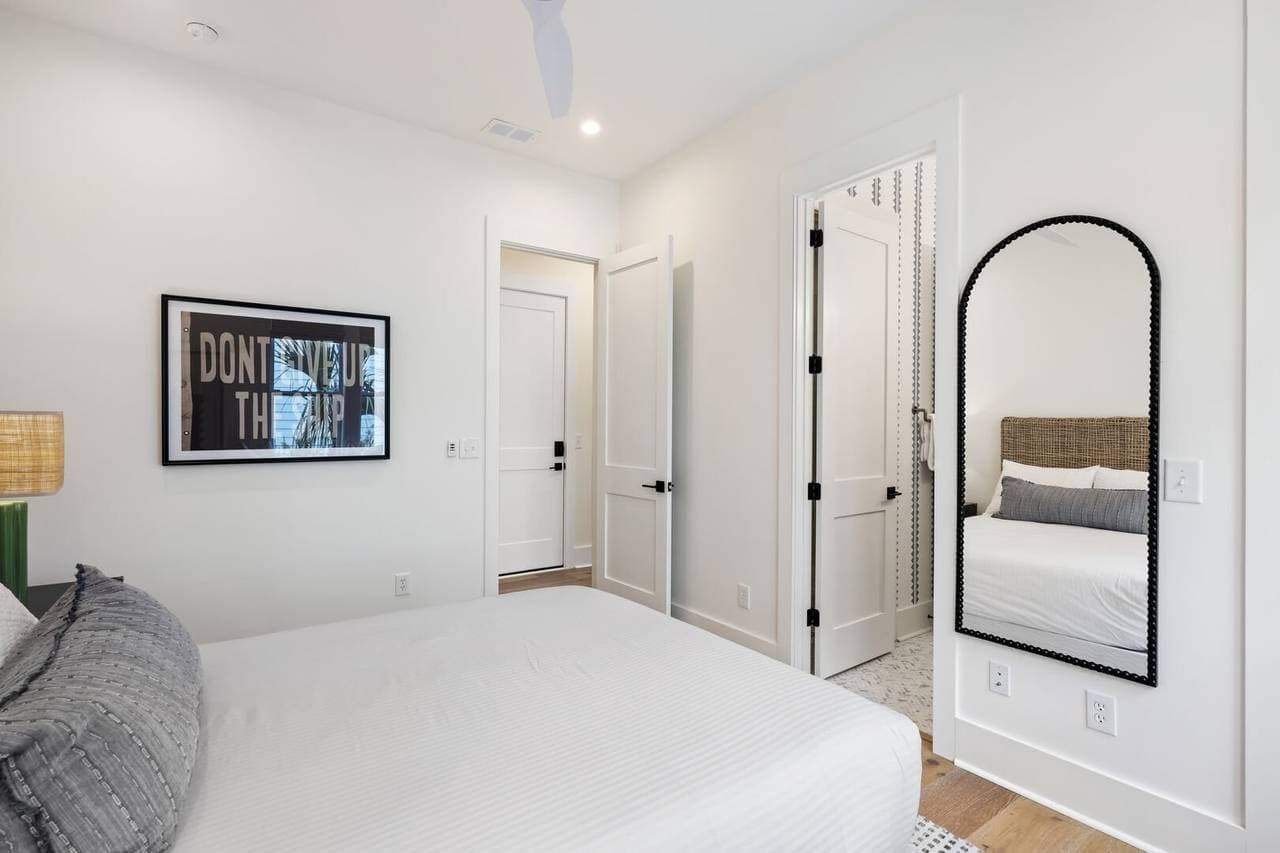 Yacht Harbor #10 - Image 17