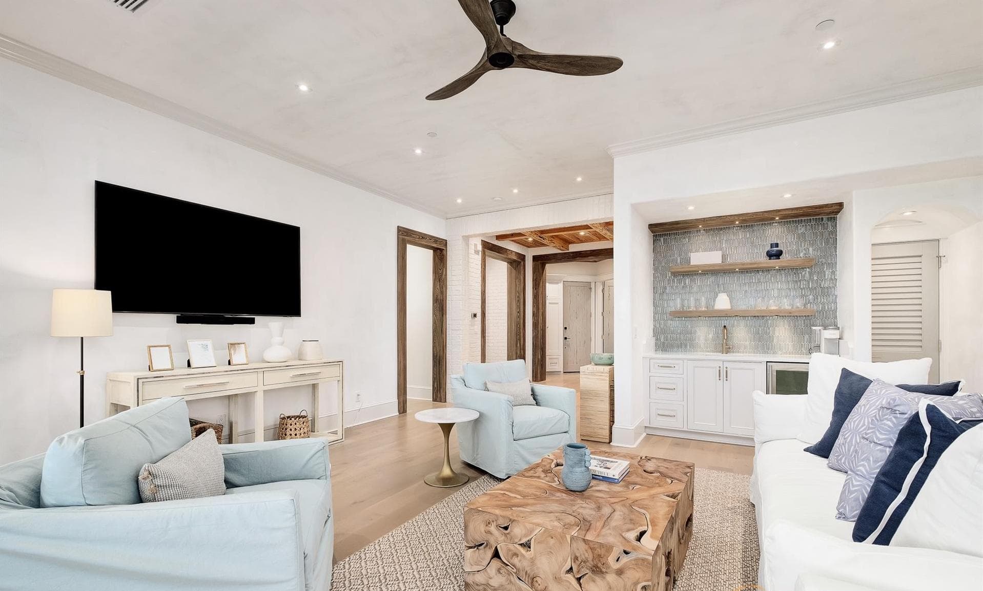 Seawalk Sanctuary - Image 19