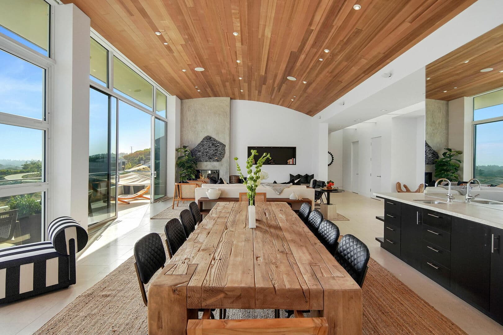 Winding Way Villa - Image 11