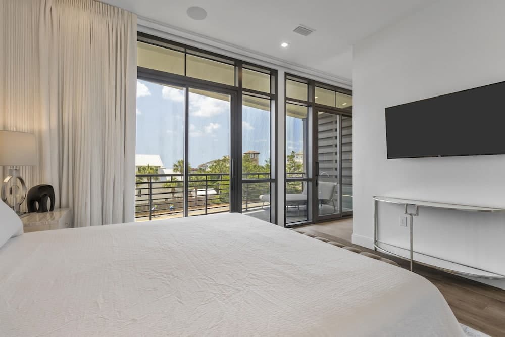 Sanctuary Landing - Image 13