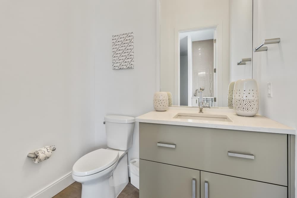 Sanctuary Landing - Image 28