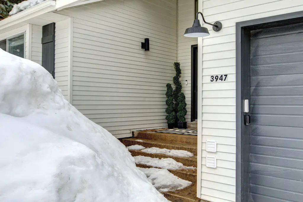 Last Run of the Day House - Image 45