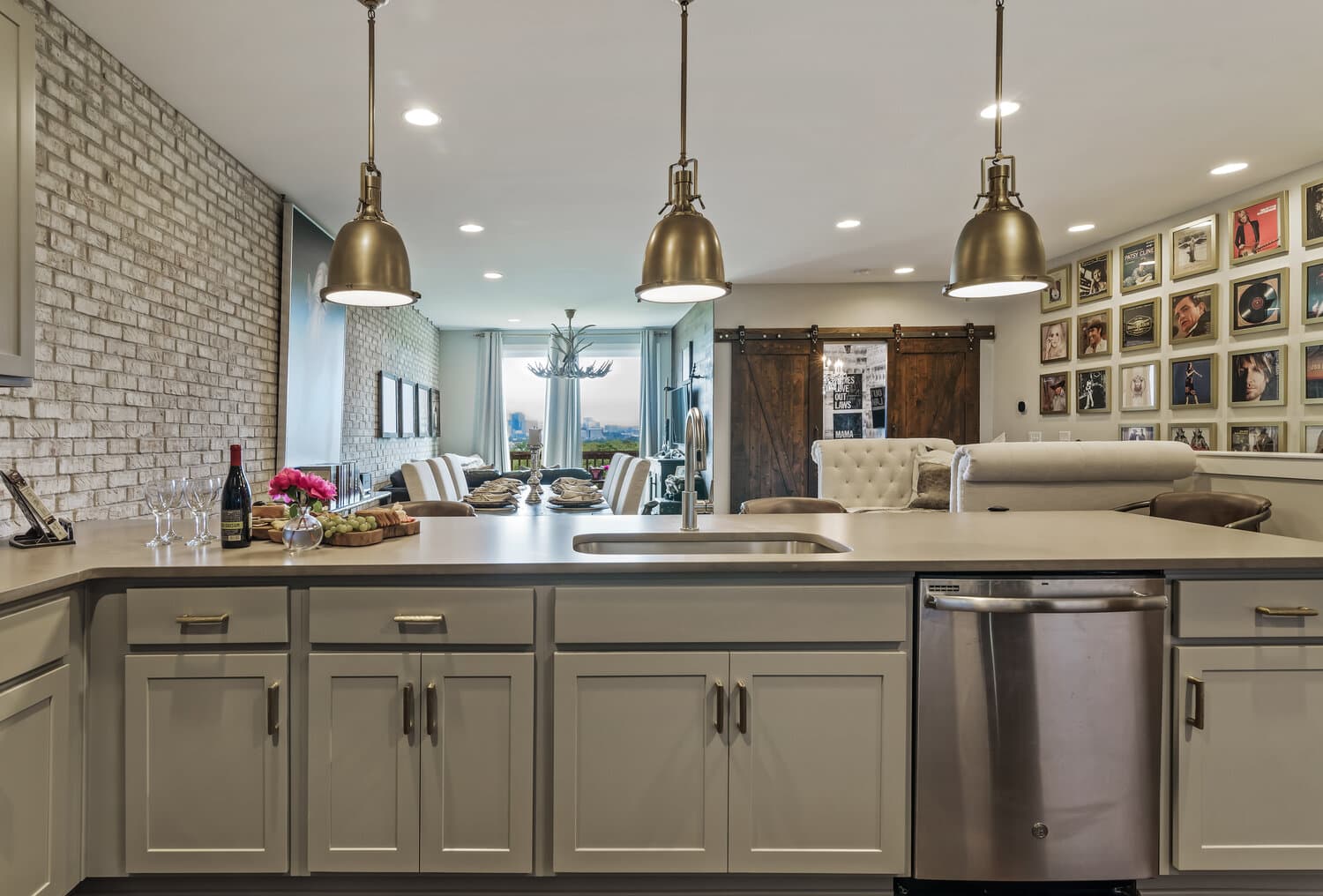 Southern Belle - Image 2