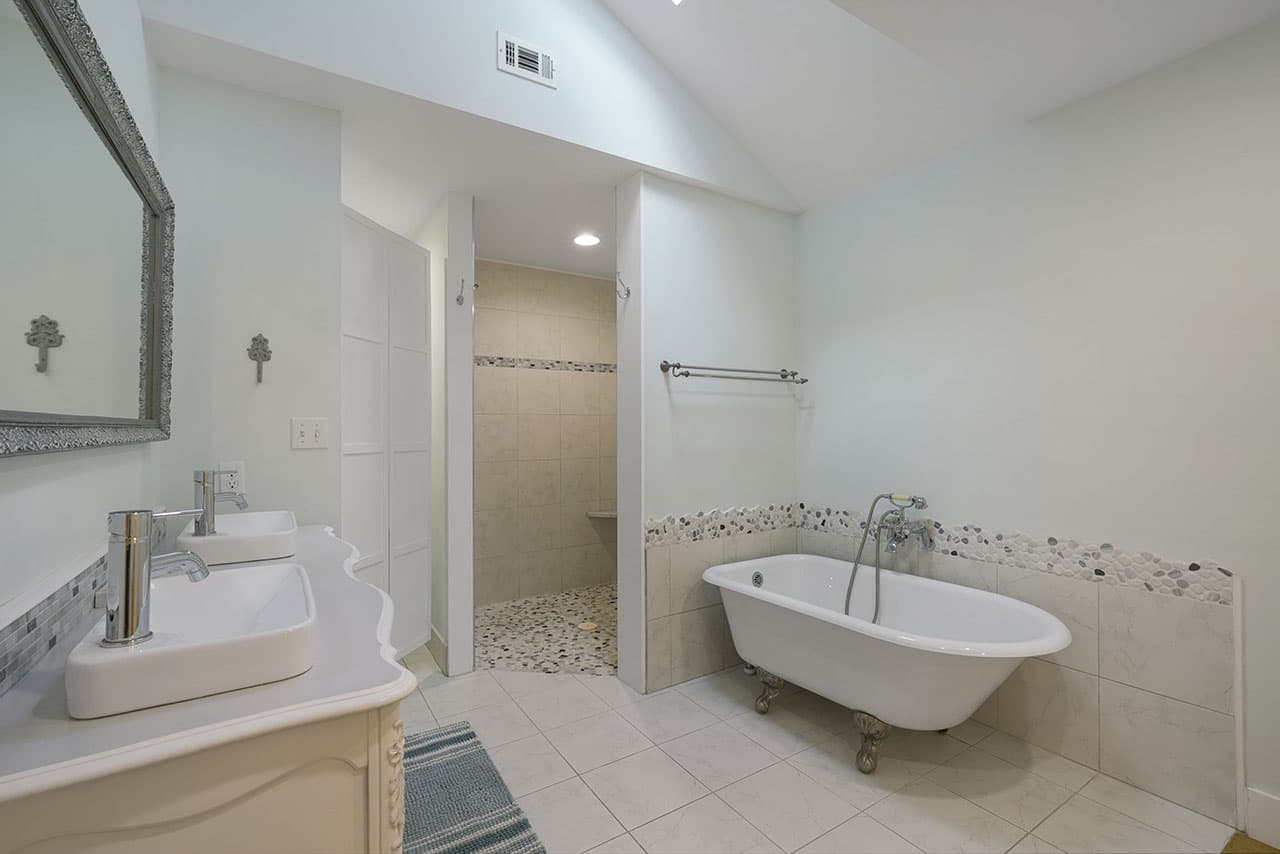 Sea-Renity - Image 19