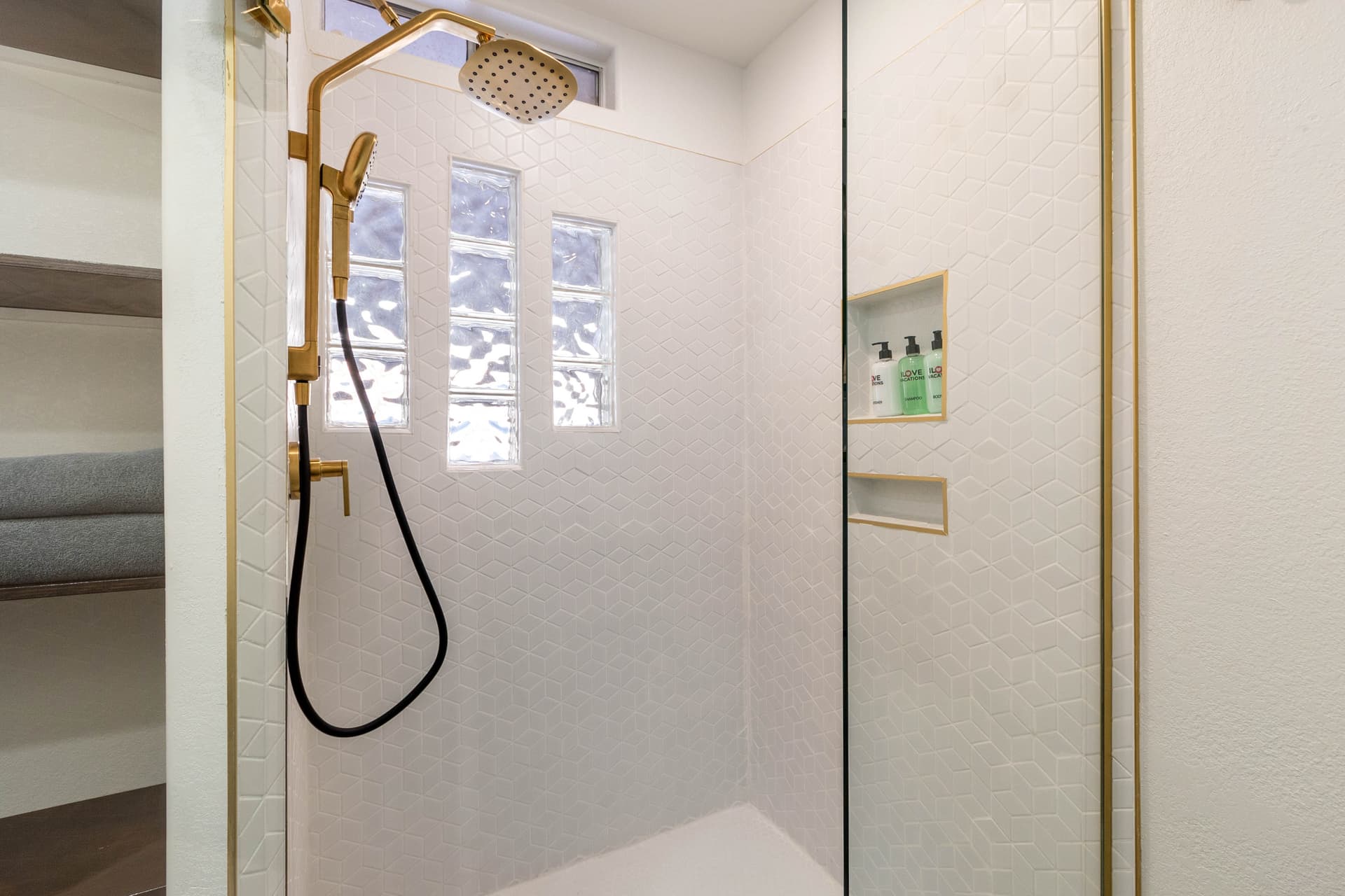 Sedona Hiatus - Image 32