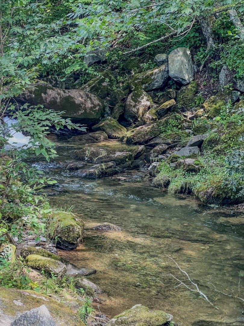 Riverside Retreat - Image 33