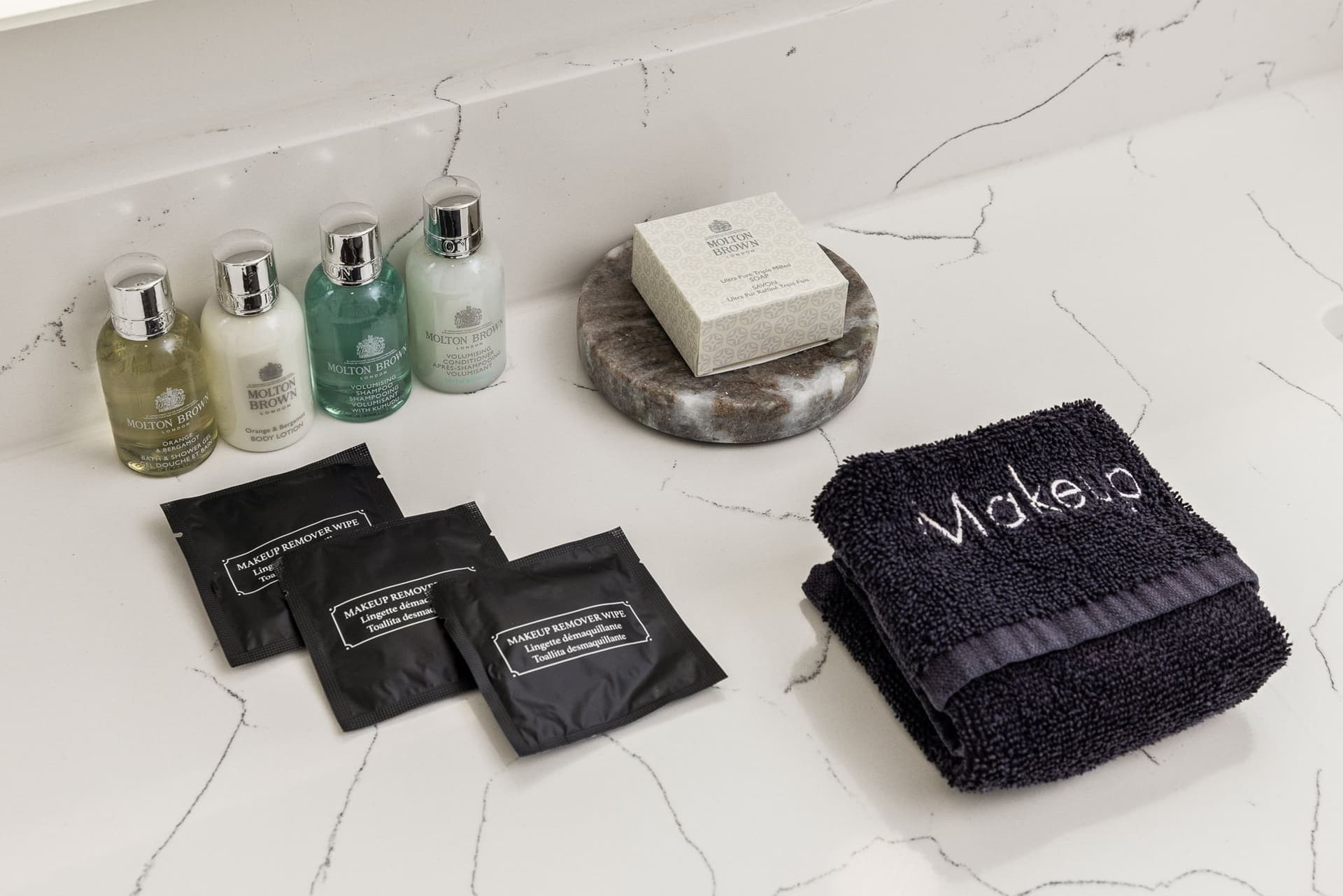 Serene Escape at Auburn Ave - Image 15