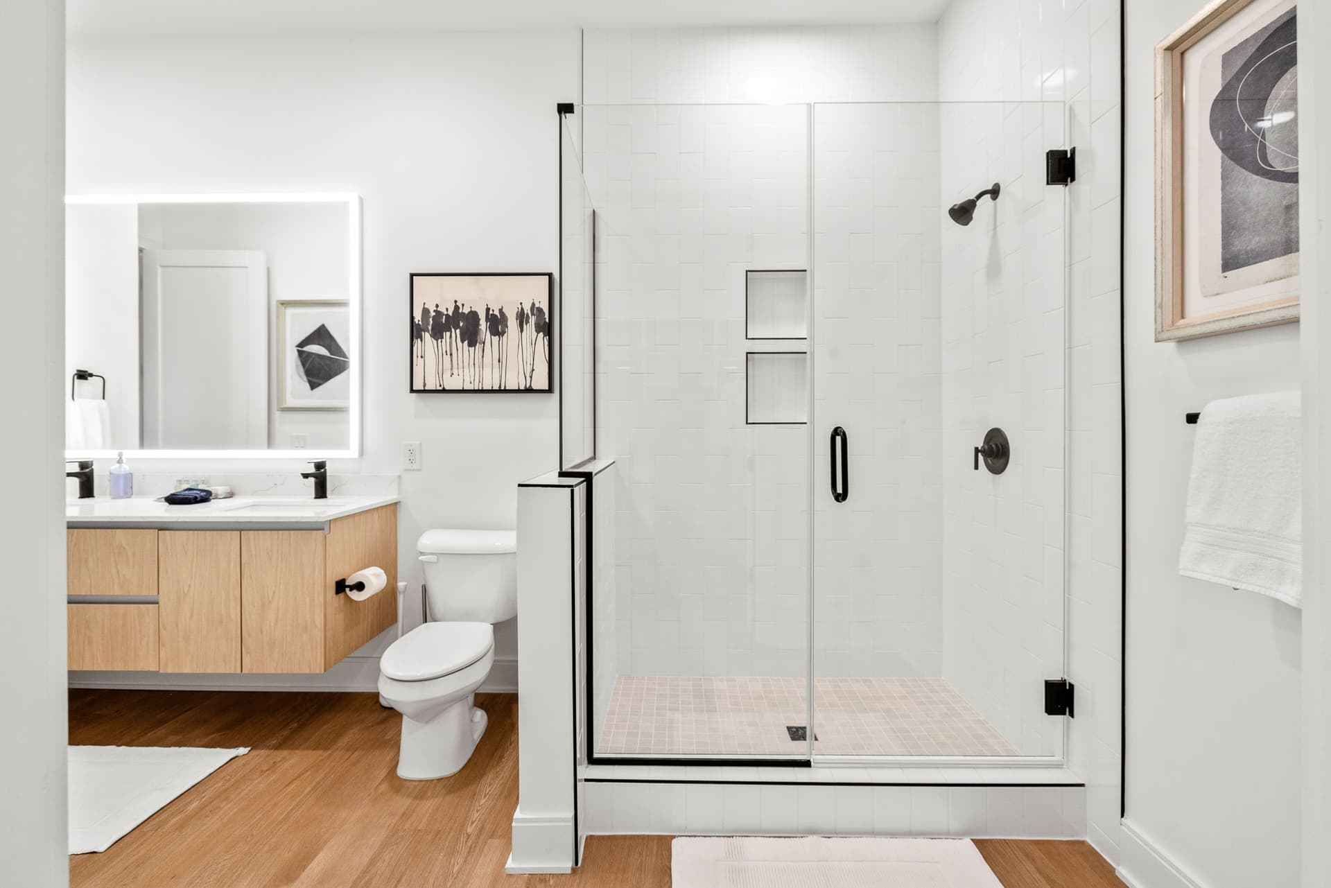 Serene Escape at Auburn Ave - Image 16