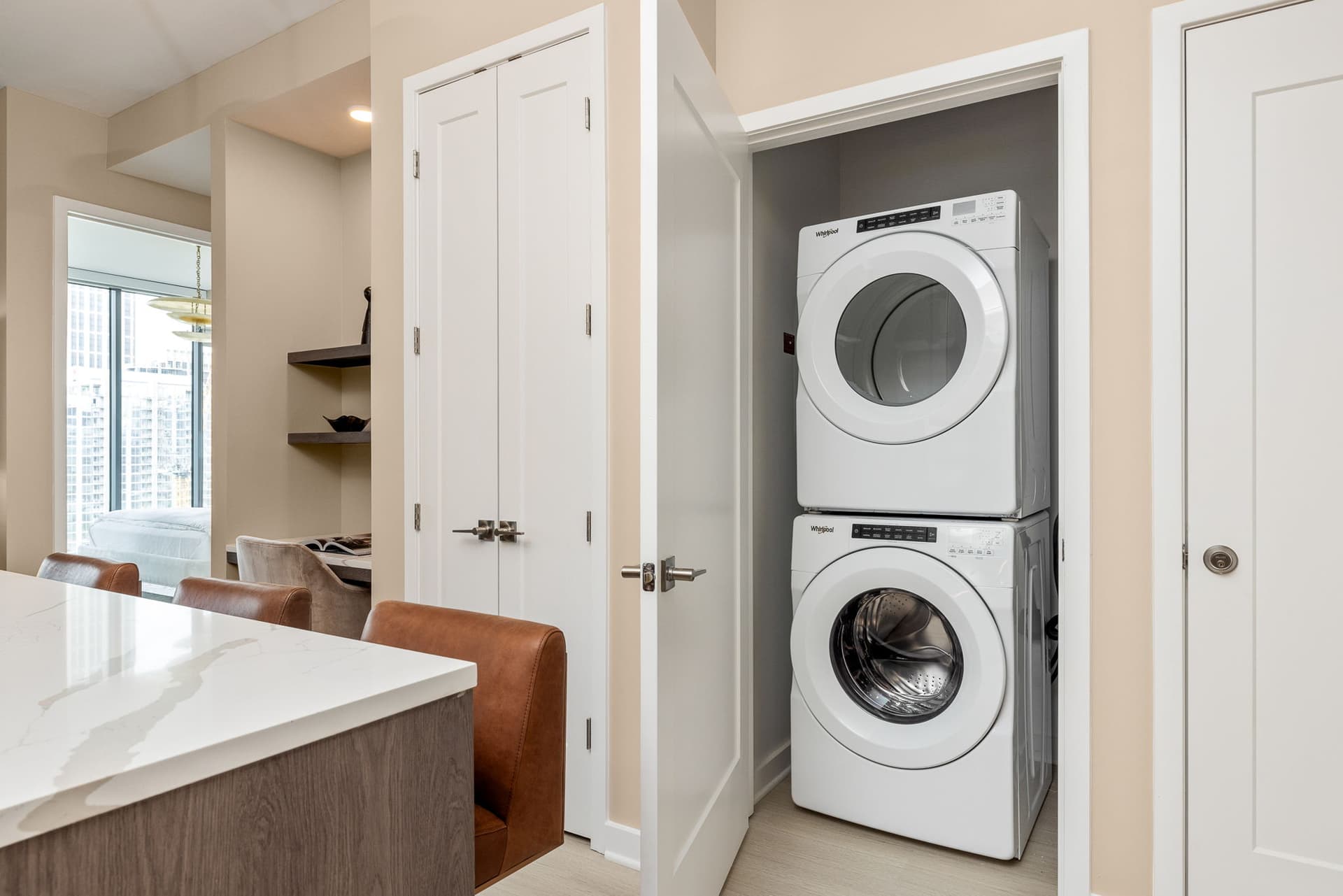 Serene Escape at Spring Street - Image 17