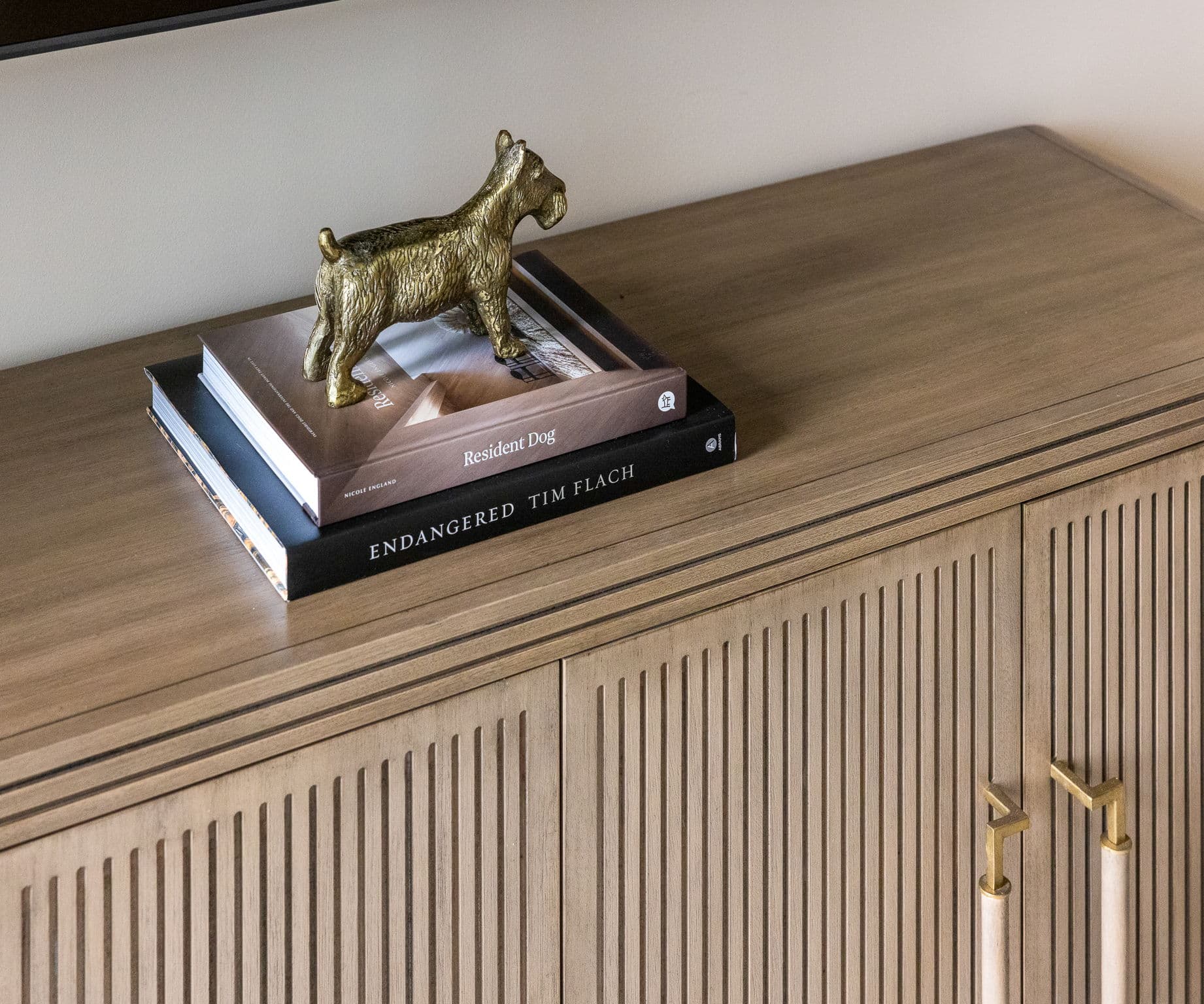 Serene Escape at Spring Street - Image 19