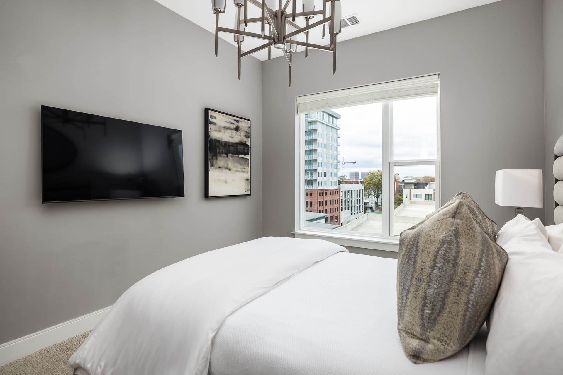 Serene Escape at Auburn Ave - Image 20