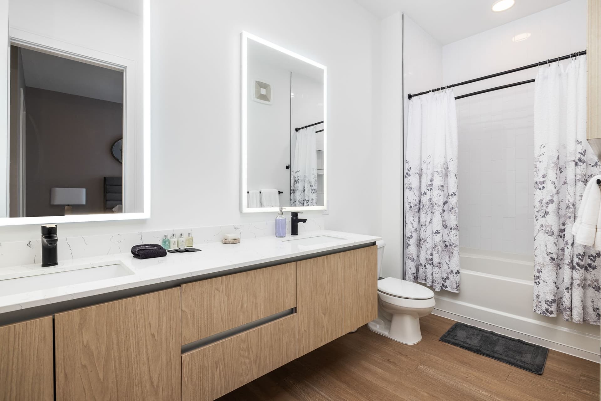 Serene Escape at Auburn Ave - Image 22